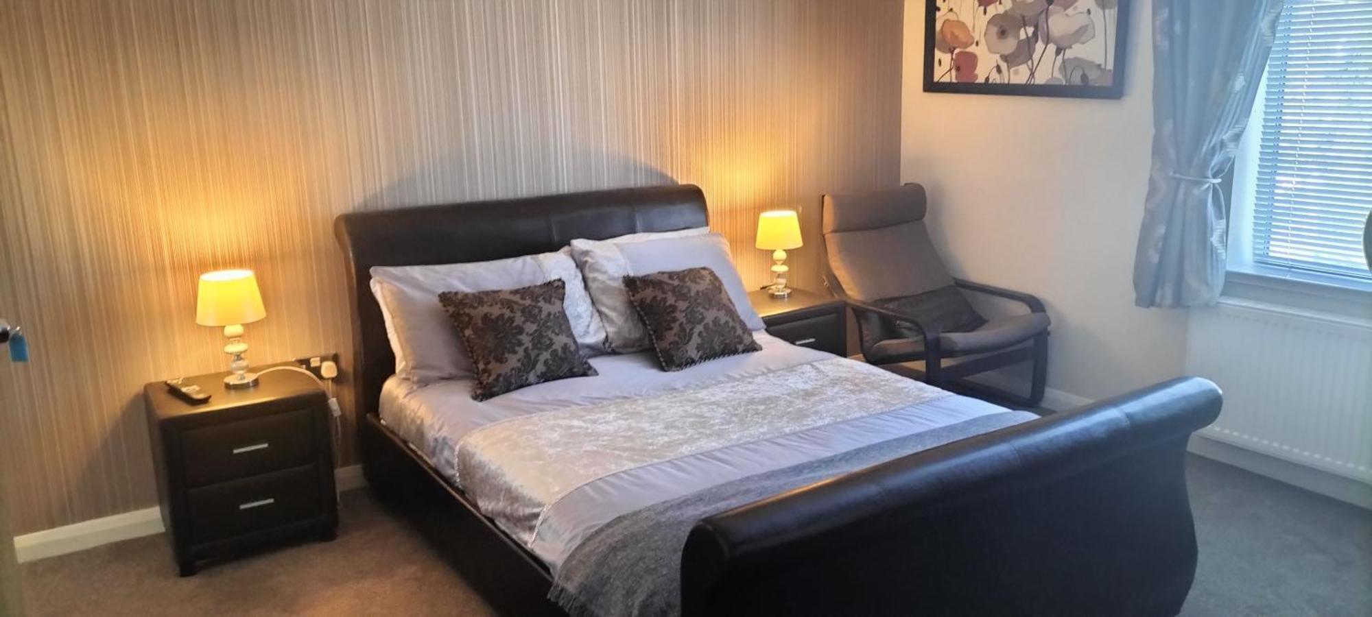 The New Accommodation Free Complementary Breakfast Tibshelf エクステリア 写真